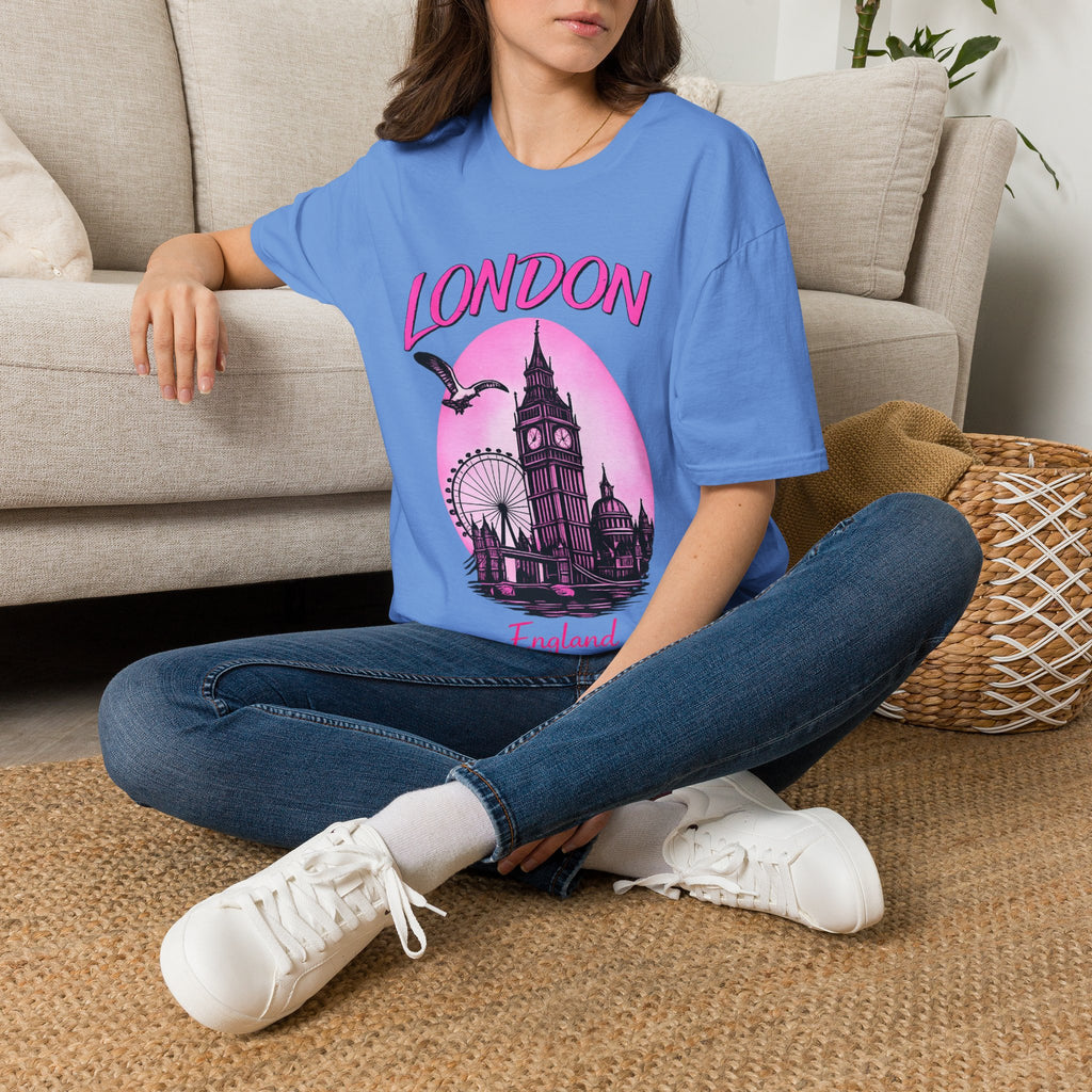 London Graphic T-Shirt - Pink Retro Skyline Tee