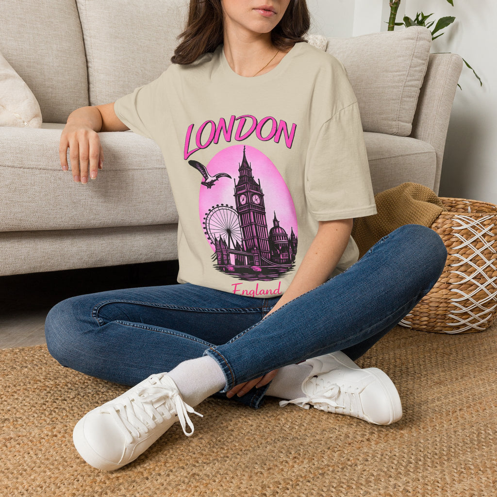 London Graphic T-Shirt - Pink Retro Skyline Tee